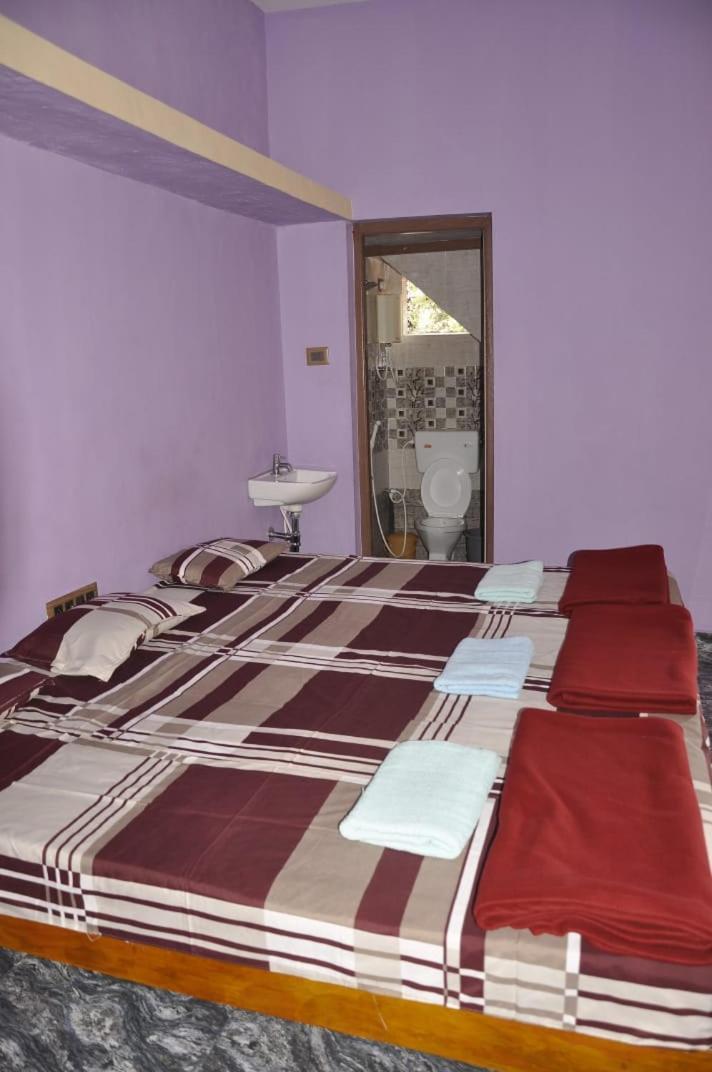 Classic Homestay Hampi Exterior photo